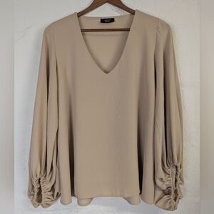 VICI Flowy Blouse Womens Medium Beige Balloon Sleeve Classic Minimal Office